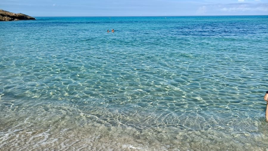 Acqua cristallina a Cala Mitjana a Maiorca